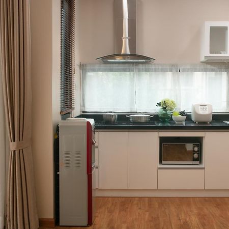 Hb Serviced Apartment - 12 Tran Quy Kien Ханой Екстериор снимка