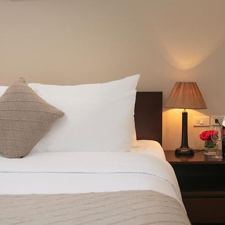 Hb Serviced Apartment - 12 Tran Quy Kien Ханой Екстериор снимка