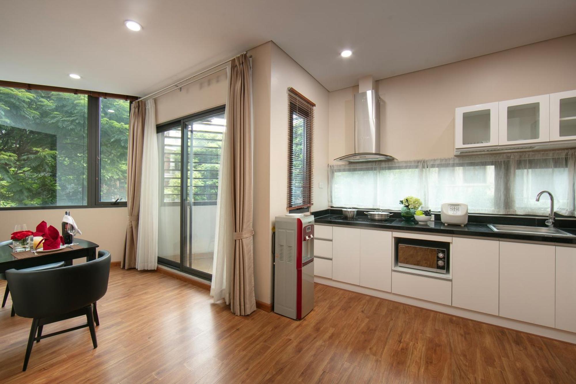 Hb Serviced Apartment - 12 Tran Quy Kien Ханой Екстериор снимка